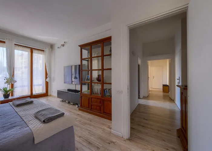 Show Me Florence 2 Bedroom Appartment Duomo & Airport Tram